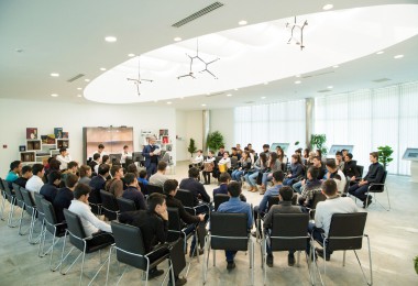 Heydər Əliyev İncəsənət Məktəbində “Azərbaycan milli musiqi alətləri: tarix və müasirlik” mövzusunda təlim keçirilib