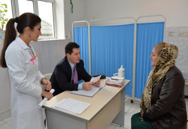 Qəbələ rayonunda onkoloji xəstəliklərlə bağlı tibbi müayinələr keçirilib