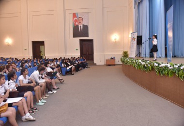 Balakən məktəbliləri arasında bədii qiraət müsabiqəsi keçirilib