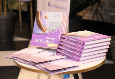 RİİB-in dəstəyi ilə çap olunan “Həftə-həftə hamiləlik” kitabının təqdimatı olub