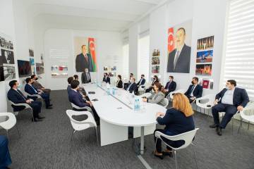 “Dövlət qulluqçularının potensialının artırılması” layihəsinin iştirakçılarına sertifikatlar təqdim olunub