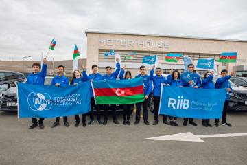 Ümummilli liderin anadan olmasının 99-cu ildönümünə həsr olunmuş elektrikli və hibrid avtomobillərinin yürüşü keçirilib