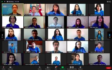 RİİB könüllülərinin Böyük Britaniyanın Azərbaycandakı səfiri Ceyms Layl Şarpla onlayn görüşü keçirilib