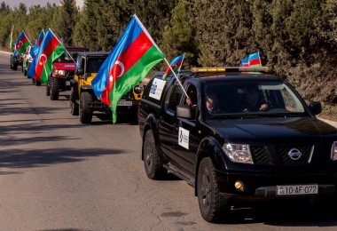 Dövlət Bayrağı Gününə həsr edilmiş “Offroad” yürüşü keçirilib