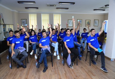 RİİB könüllülərlə bağlı yeni fəaliyyət proqramının icrasına başlayıb