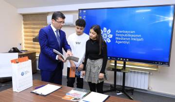 20 noyabr - Ümumdünya Uşaq Hüquqları Gününə həsr edilmiş kampaniya çərçivəsində Medianın İnkişafı Agentliyində görüş keçirilib