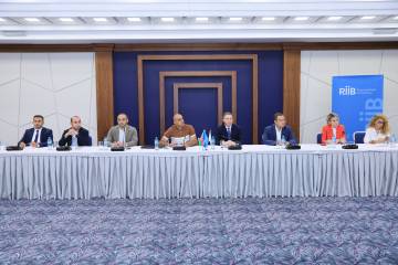 RİİB-in “İdeyadan biznesə” layihəsi çərçivəsində dəyirmi masa keçirilib